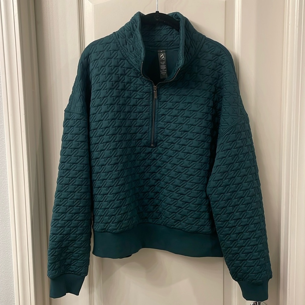 Lou & Grey Quilted Half-Zip Pullover in Deep Teal - Picture 5 of 8